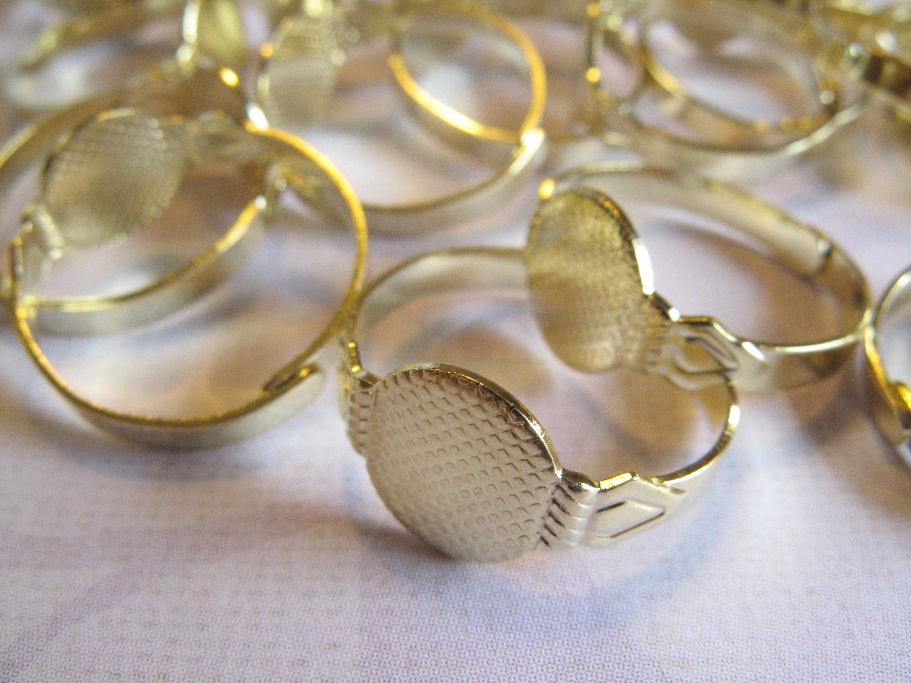 12 Adjustable Ring Blanks - 10mm Pad - Gold on Luulla